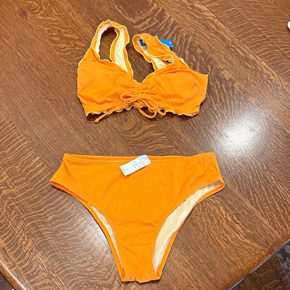 Women’s size medium Cupshe Orange bikini New.